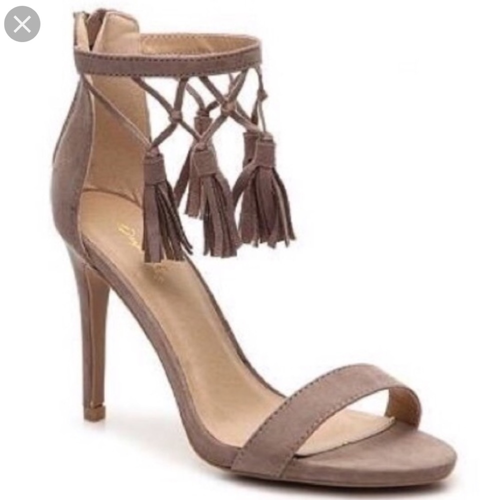 Qupids Tassel Heel